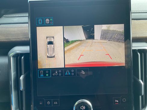 New 2026 GMC Acadia Denali Ultimate AWD/4WD image 15