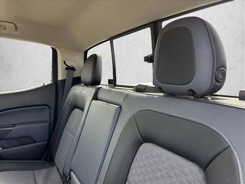 Used 2016 Chevrolet Colorado Z71 RWD image 17