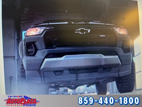 Used 2024 Chevrolet Colorado Trail Boss w/ Advanced Trailering Package AWD/4WD image 3