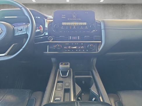 Certified 2023 Nissan Pathfinder Platinum image 3