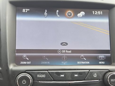 Used 2017 Buick Regal Premium w/ Driver Confidence Package #2 FWD image 4
