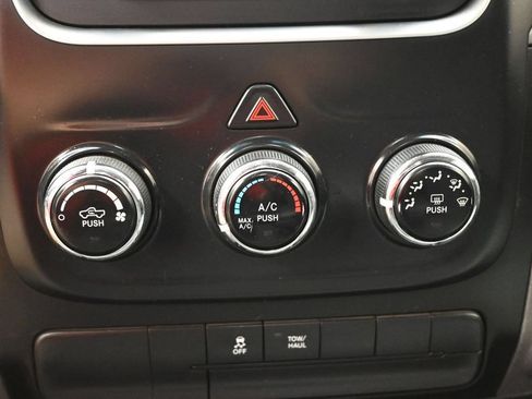 Used 2018 RAM 1500 Express RWD image 8