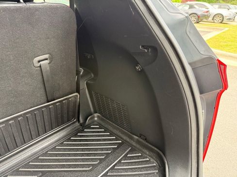 Used 2021 Kia Telluride EX w/ EX Premium Package FWD image 14