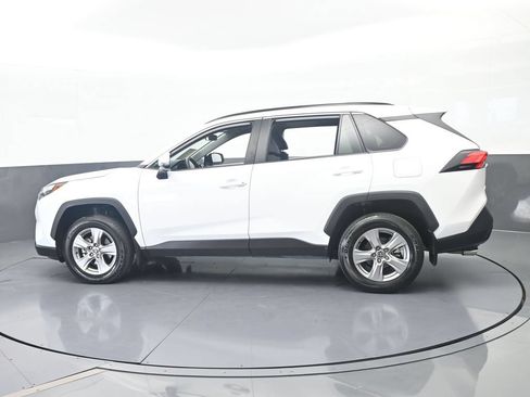 Used 2025 Toyota RAV4 XLE w/ Convenience Package FWD image 3