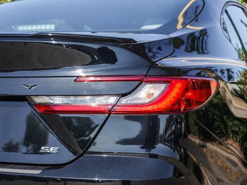 Used 2025 Toyota Camry SE FWD image 7