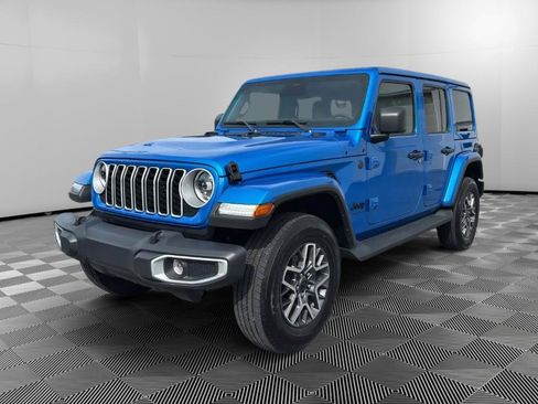 Used 2025 Jeep Wrangler Unlimited Sahara AWD/4WD image 1