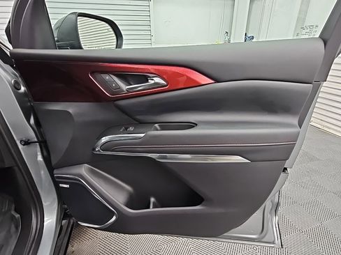 Used 2024 Chevrolet Traverse RS w/ LPO, Floor Liner Package image 45