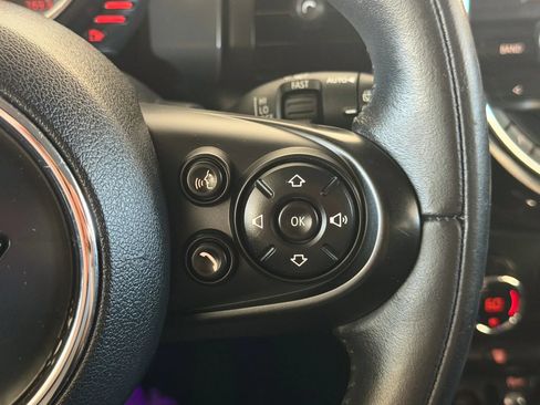 Used 2015 MINI Cooper 4-Door Hardtop FWD image 31