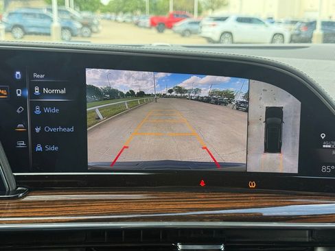 Used 2023 Cadillac Escalade ESV Premium Luxury w/ LPO, Illumination Package image 12