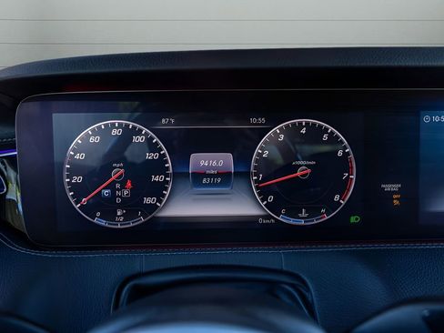 Used 2019 Mercedes-Benz S 560 4MATIC Coupe image 21