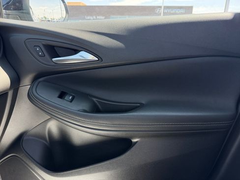 Used 2022 Buick Encore GX Preferred FWD image 16
