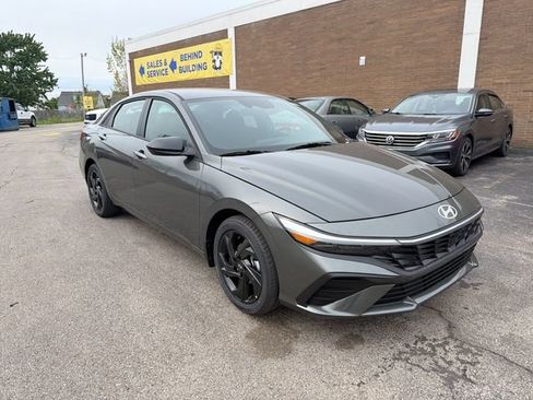 New 2026 Hyundai Elantra Sport w/ Cargo Package FWD image 11