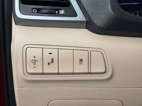 Used 2017 Hyundai Tucson SE Plus w/ Cargo Package image 18