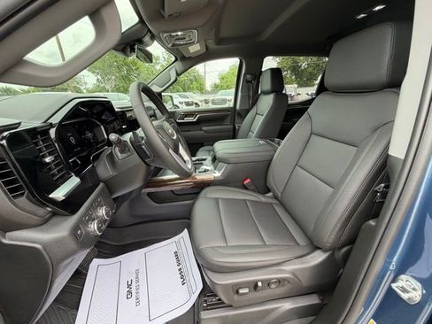 New 2026 GMC Sierra 1500 Elevation w/ Elevation Premium Package AWD/4WD image 16
