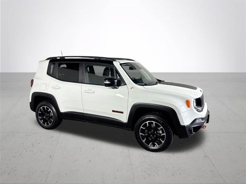 Used 2023 Jeep Renegade Trailhawk w/ Trailer Tow Group AWD/4WD image 4