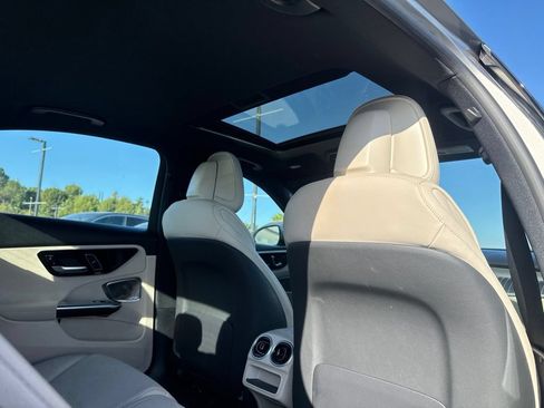 Used 2022 Mercedes-Benz C 300 Sedan image 8