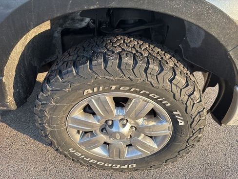 Used 2012 Ford F150 XLT w/ XLT Chrome Pkg image 13