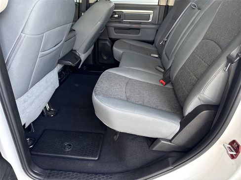 Used 2019 RAM 1500 Big Horn image 28