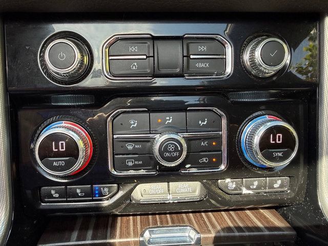 Used 2023 GMC Yukon Denali RWD image 33