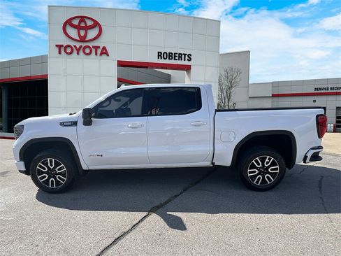 Used 2023 GMC Sierra 1500 AT4 w/ AT4 Preferred Package image 4