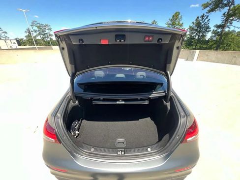 Used 2022 Mercedes-Benz E 350 Sedan image 8