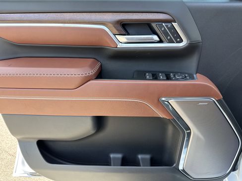 New 2026 GMC Sierra 2500 Denali Ultimate AWD/4WD image 14