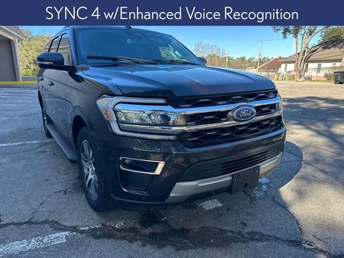 Used 2024 Ford Expedition Limited image 6