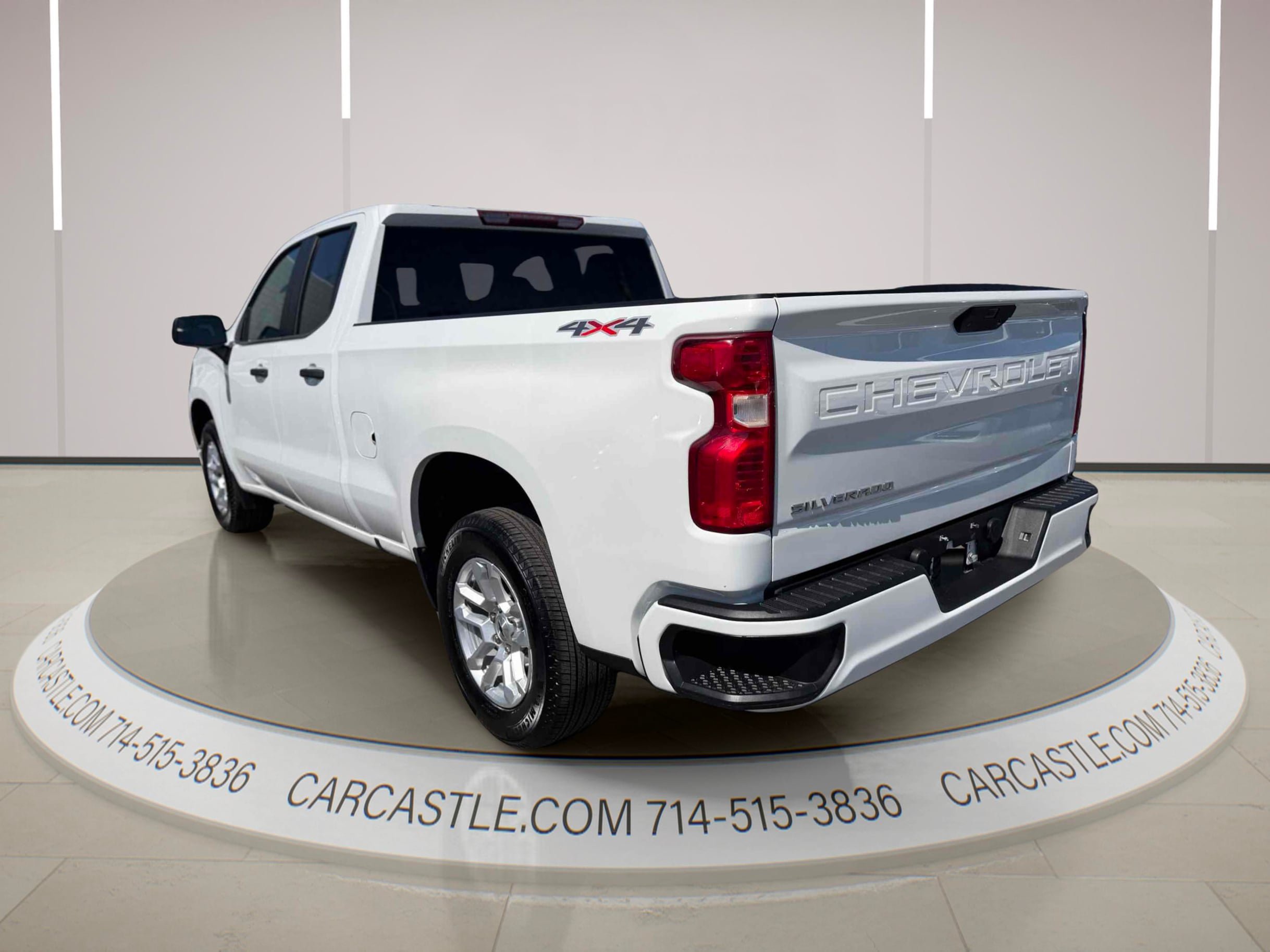 Used 2020 Chevrolet Silverado 1500 W/T w/ WT Convenience Package AWD/4WD image 3