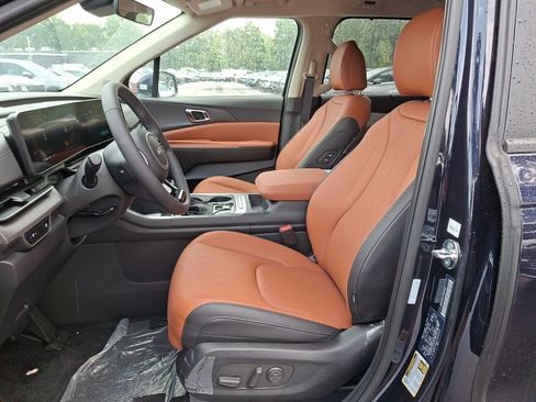 New 2026 Kia Carnival EX FWD image 6
