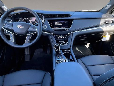 New 2026 Cadillac XT5 Premium Luxury w/ Driver Assist Package AWD/4WD image 5