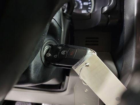 Used 2017 Ford F150 XLT w/ Equipment Group 302A Luxury image 17