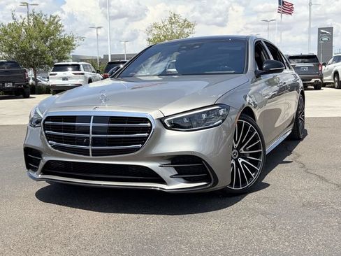 Used 2024 Mercedes-Benz S 580 4MATIC Sedan image 3