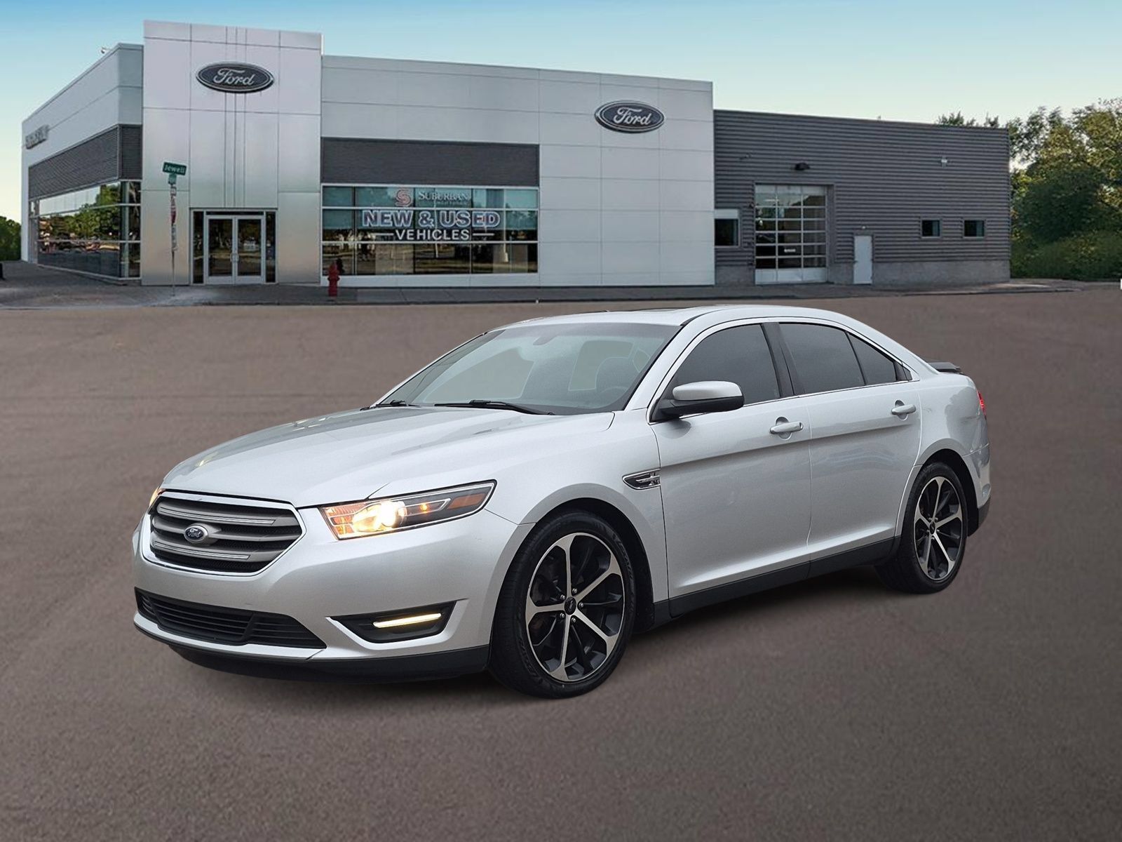 Used 2016 Ford Taurus SEL w/ Equipment Group 201A AWD/4WD image 4