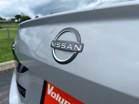Used 2024 Nissan Altima 2.5 SV FWD image 10
