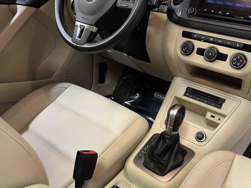 Used 2017 Volkswagen Tiguan Wolfsburg Edition FWD image 42