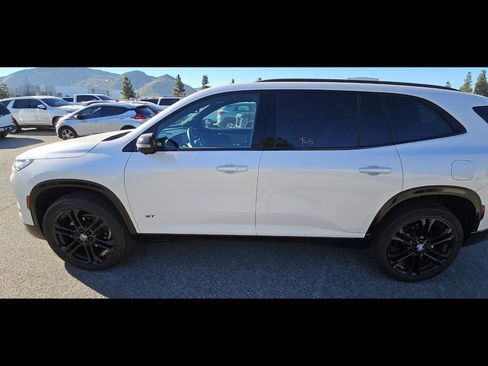 Used 2025 Buick Enclave Sport Touring w/ Super Cruise Package image 4