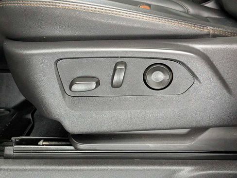 Used 2025 GMC Sierra 3500 AT4 w/ AT4 Premium Plus Package image 19