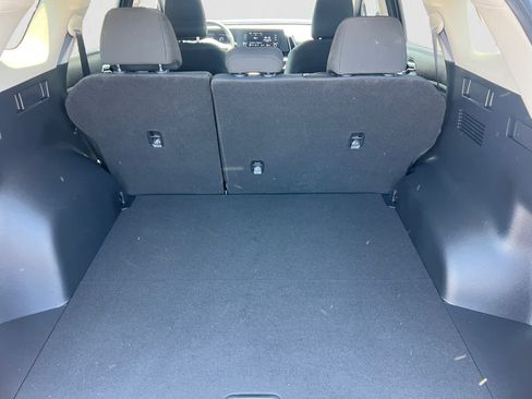Certified 2025 Kia Sportage LX AWD/4WD image 5