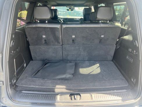 Used 2022 Jeep Wagoneer Series III w/ Premium Group I image 6