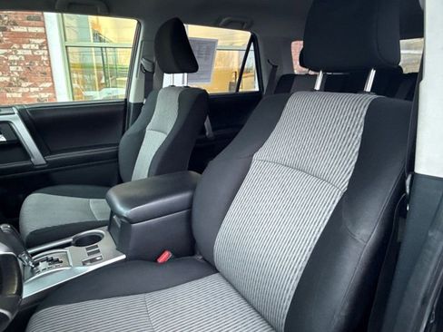 Used 2016 Toyota 4Runner SR5 image 12