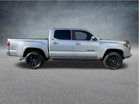 Used 2022 Toyota Tacoma SR5 image 4