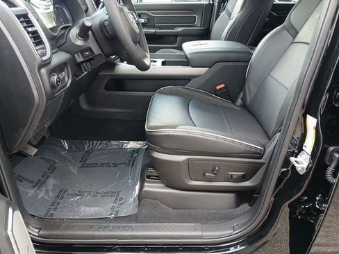New 2026 RAM 3500 Laramie AWD/4WD image 38