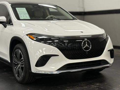 Certified 2023 Mercedes-Benz EQS 450+ SUV image 3