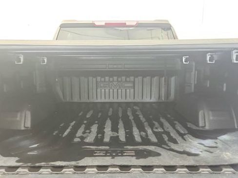 Used 2019 GMC Sierra 1500 SLT w/ X31 Off-Road Package AWD/4WD image 18