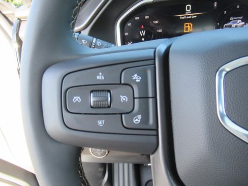 New 2026 GMC Sierra 2500 AT4 w/ AT4 Premium Plus Package AWD/4WD image 28