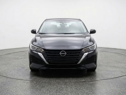 Used 2025 Nissan Sentra SV FWD image 2