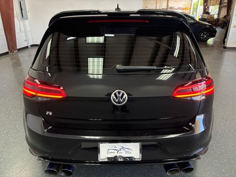 Used 2016 Volkswagen Golf R 4-Door AWD/4WD image 20