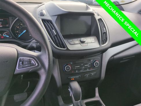 Used 2019 Ford Escape SE image 27