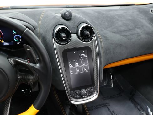 Used 2019 McLaren 570S Spider RWD image 50