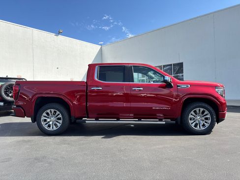Certified 2024 GMC Sierra 1500 Denali w/ Technology Package AWD/4WD image 7